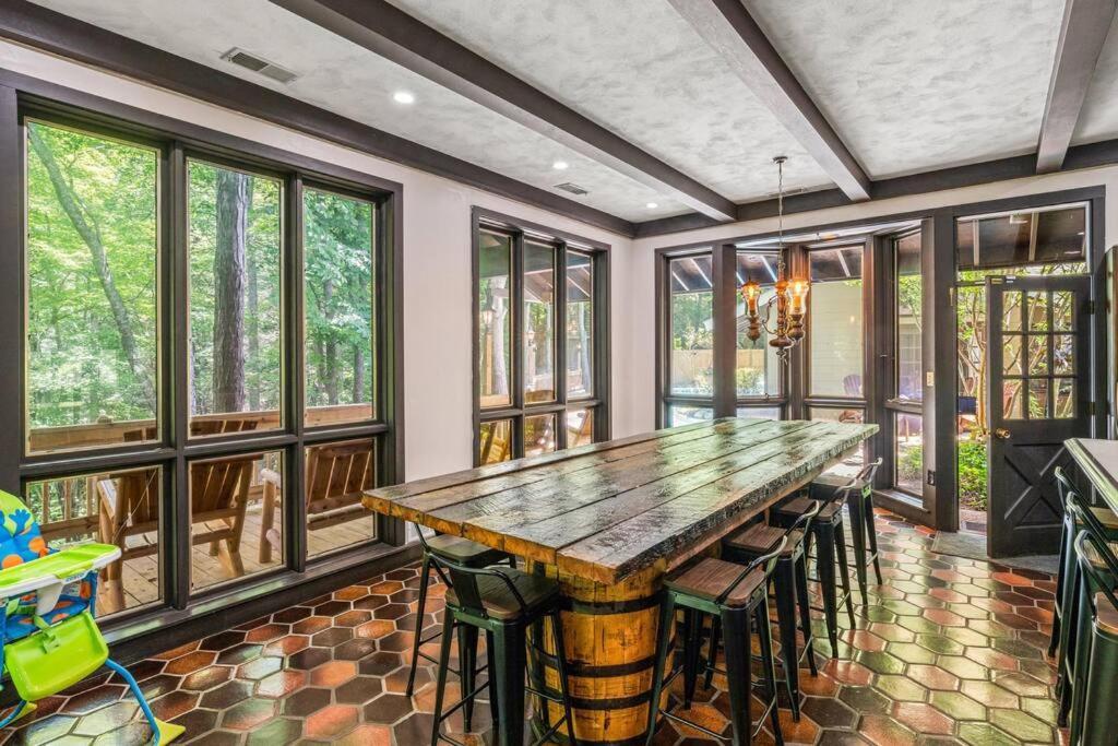 Bourbon Hollow Lodge With Hot Tub And Pool Plus Game Room Only 5 Min To Downtown Gatlinburg Esterno foto