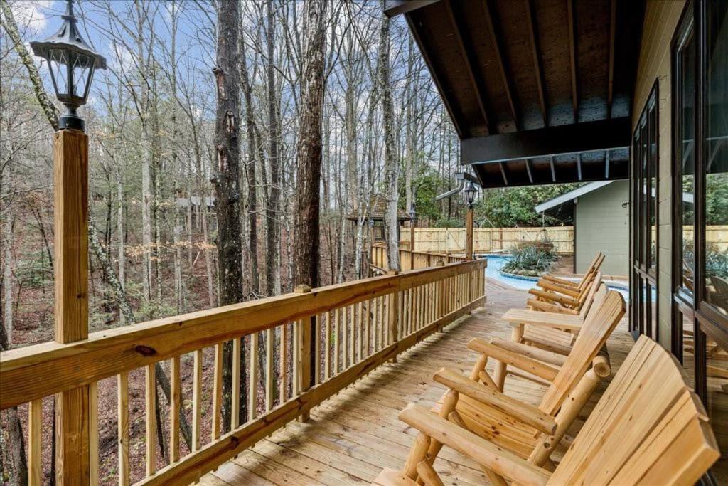 Bourbon Hollow Lodge With Hot Tub And Pool Plus Game Room Only 5 Min To Downtown Gatlinburg Esterno foto