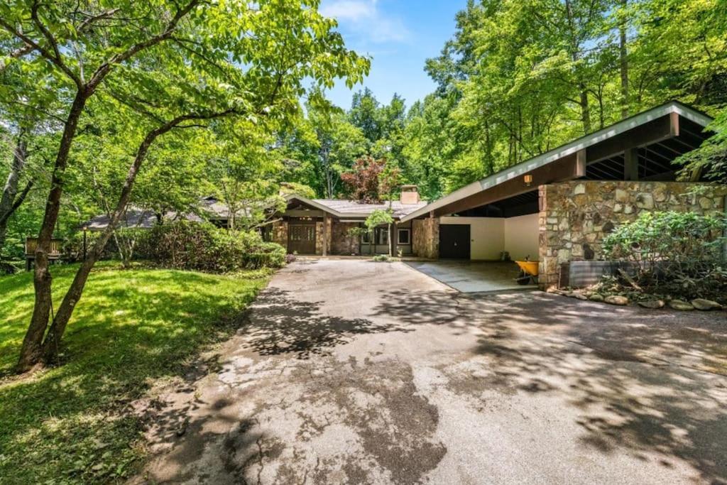 Bourbon Hollow Lodge With Hot Tub And Pool Plus Game Room Only 5 Min To Downtown Gatlinburg Esterno foto