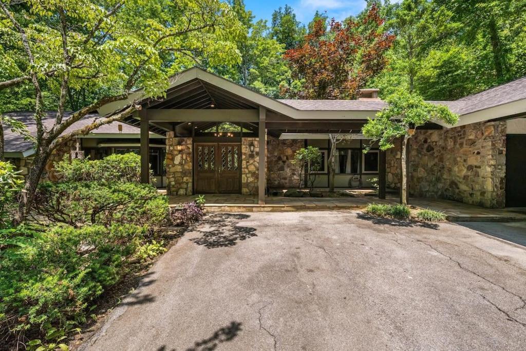 Bourbon Hollow Lodge With Hot Tub And Pool Plus Game Room Only 5 Min To Downtown Gatlinburg Esterno foto
